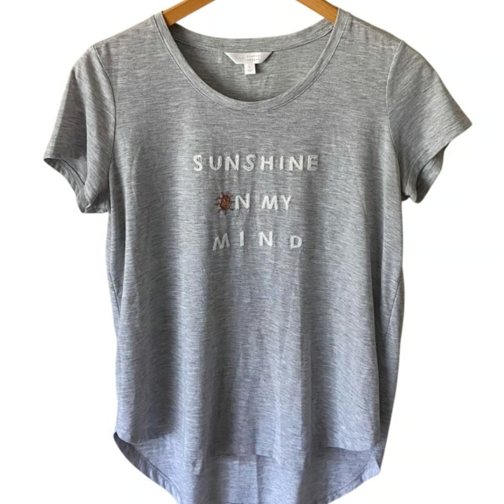 PLUS XXL 2X	LC LAUREN CONRAD rayon blend short sleeve T "SUNSHINE ON MY MIND"